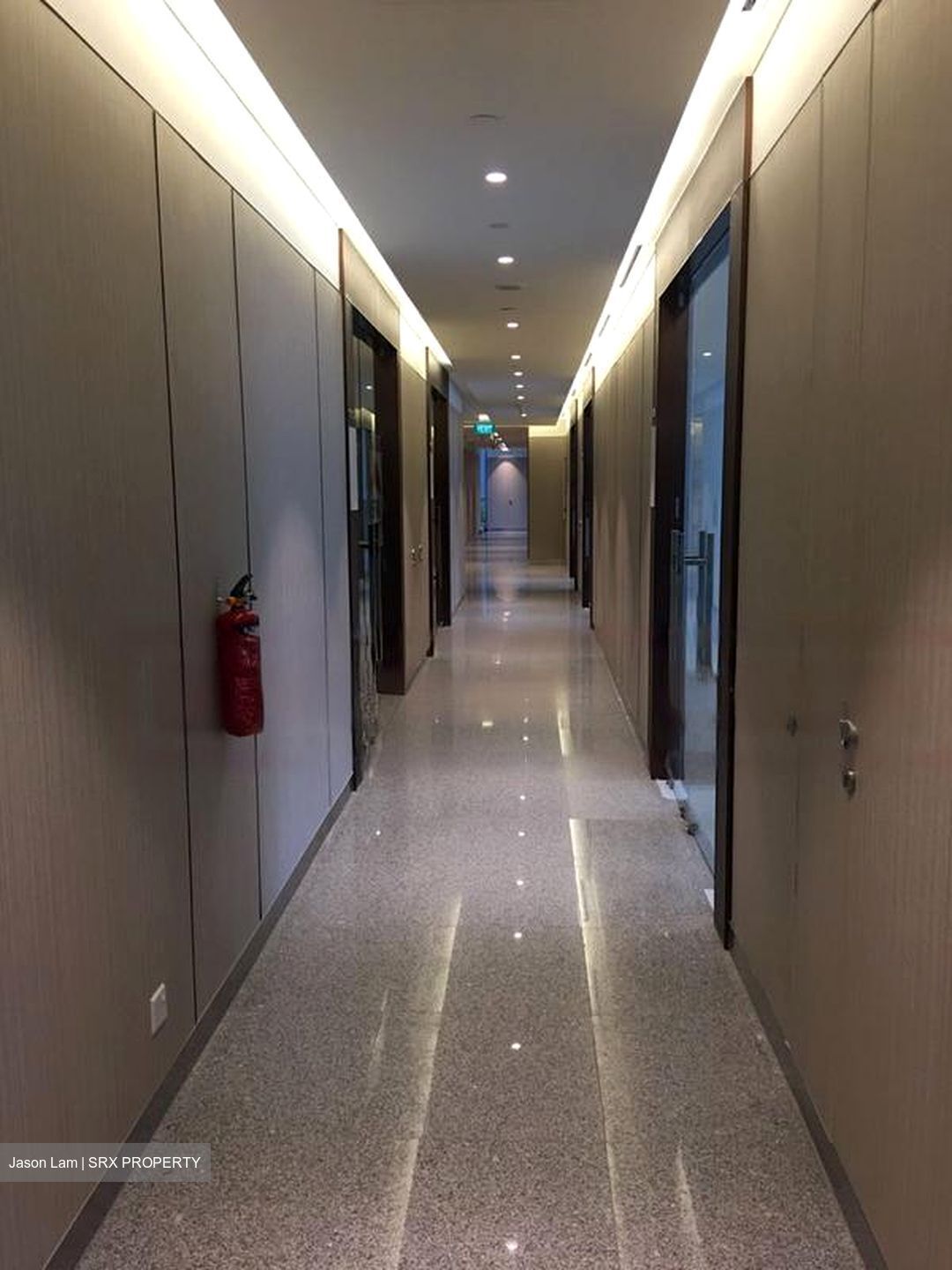 Sbf Center (D1), Retail #584280541